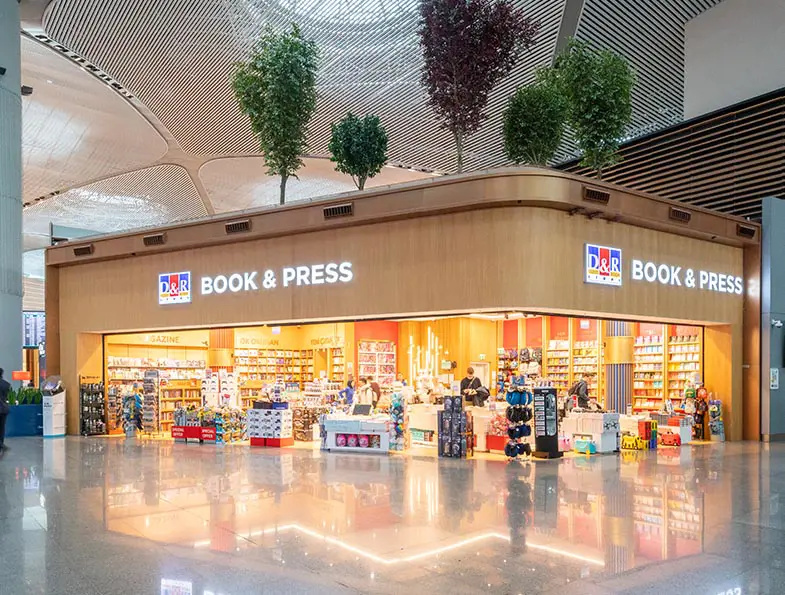 از دل کتابها به خیابانهای استانبول: سفری ادبی و فراموش نشدنی