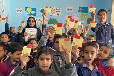 اهدای کتاب در نیشابور و تایباد/ شعرخوانی در بردسکن