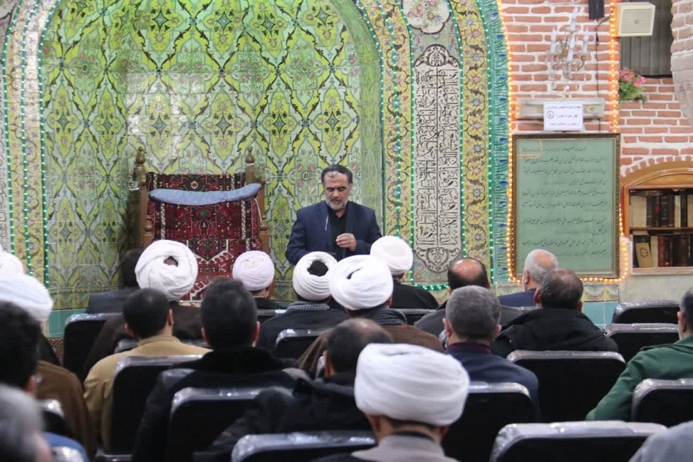 تبیین درستی هویتها باعث همگرایی و انسجام میشود