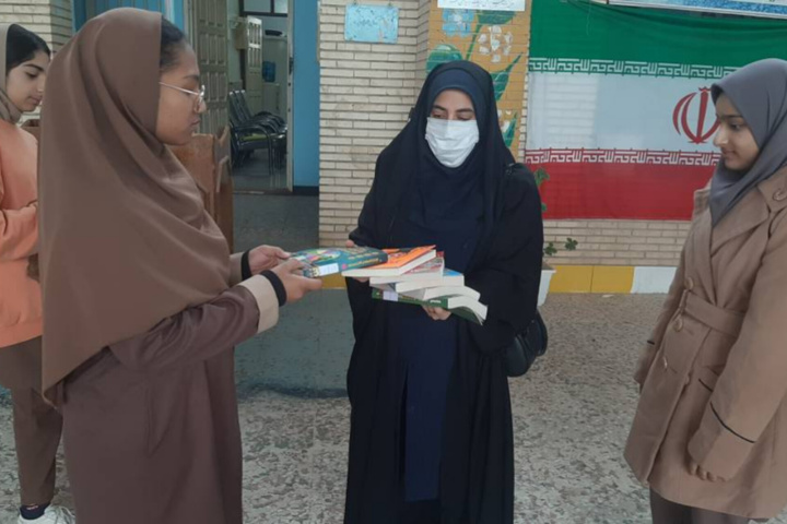 طرح «کوله پشتی کتاب» در مدارس بندرلنگه اجرایی شد