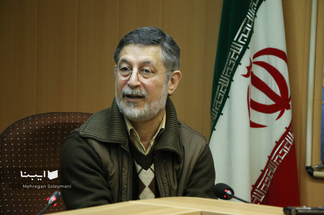 نظریههای جامعهشناسی هنر که غربی است؛ حداقل مثالهای ایرانی بزنیم