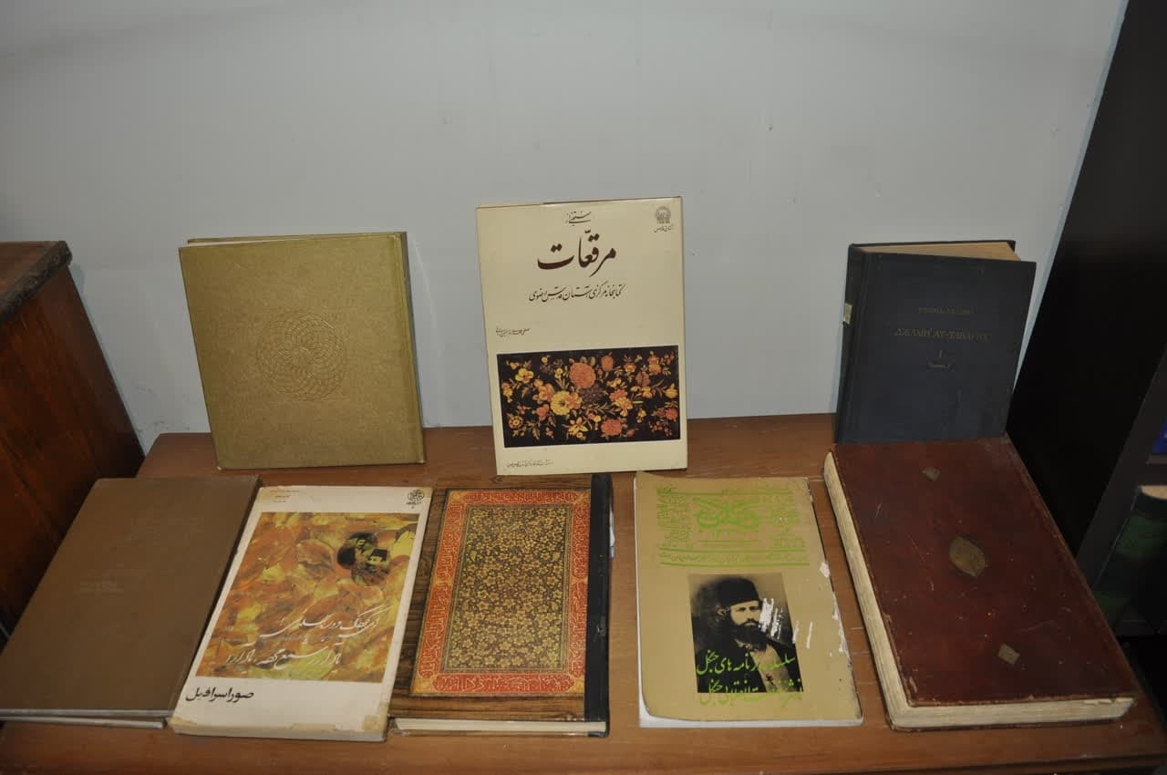 «ما به دست کریم همشهری؛ خانههای کتاب میسازیم»/ مردی که ۵۰ هزار جلد کتاب اهدا کرد