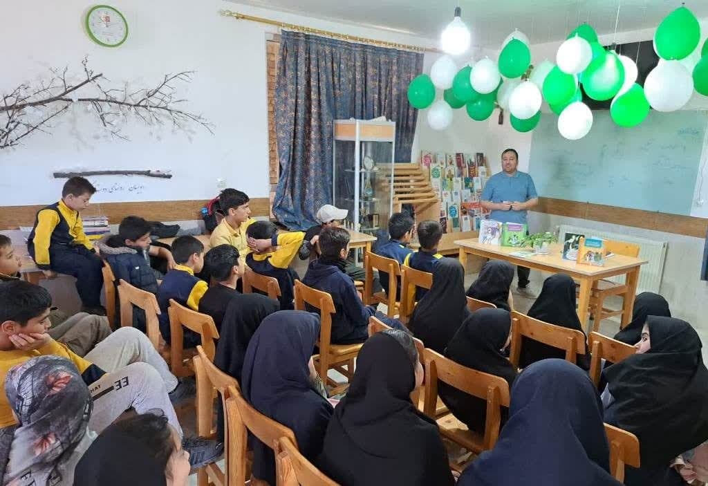 تور کتابخانهگردی در خواف/ دوره آموزشی نقالی در سبزوار