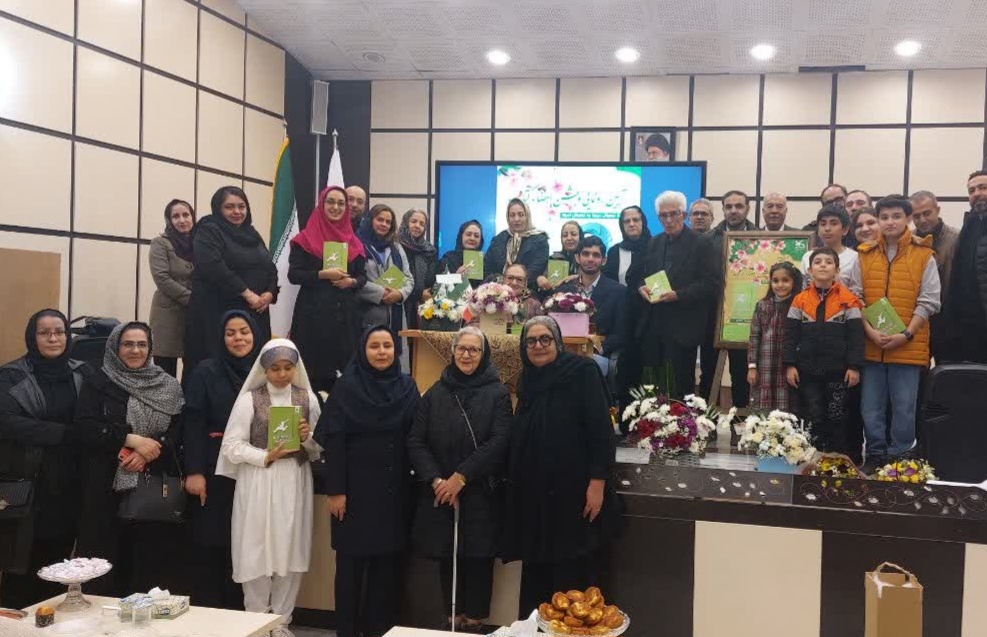 کتاب «از نوجوانان دیروز به نوجوانان امروز» در اراک رونمایی شد