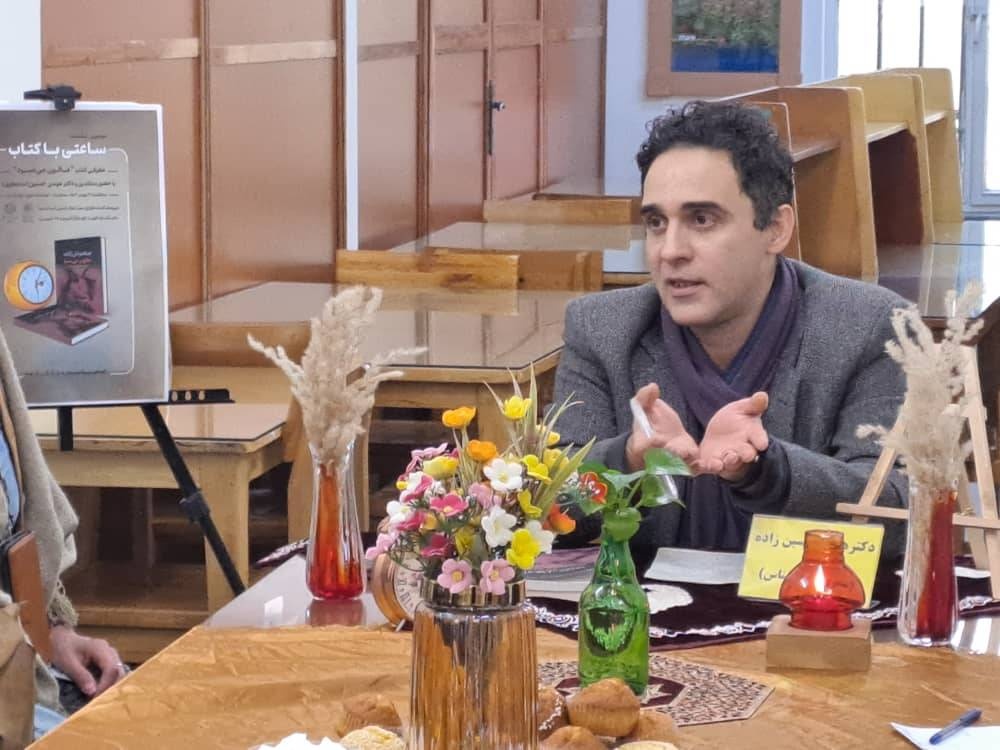 ابزوردیسم ساموئل بکت مظهر تفکر معناباختگی است