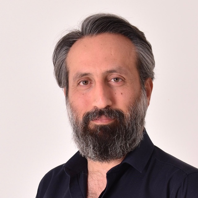 تئاتر «هرکول» با شیوههای اجرای ایرانی در مشهد در حال اجراست