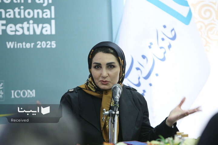 محفل شعرخوانی بانوان جشنواره بین‌المللی شعر فجر