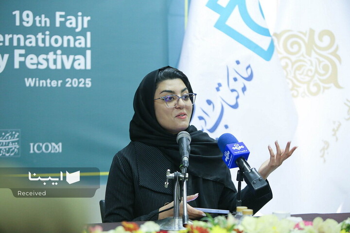 محفل شعرخوانی بانوان جشنواره بین‌المللی شعر فجر
