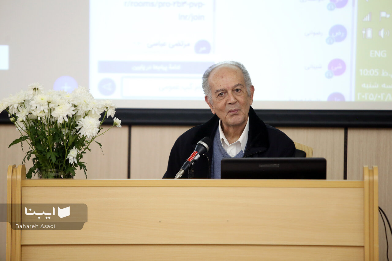 اطلاعات را بیرحمانه بشکافیم و هر محتوایی را بازتقلید نکنیم