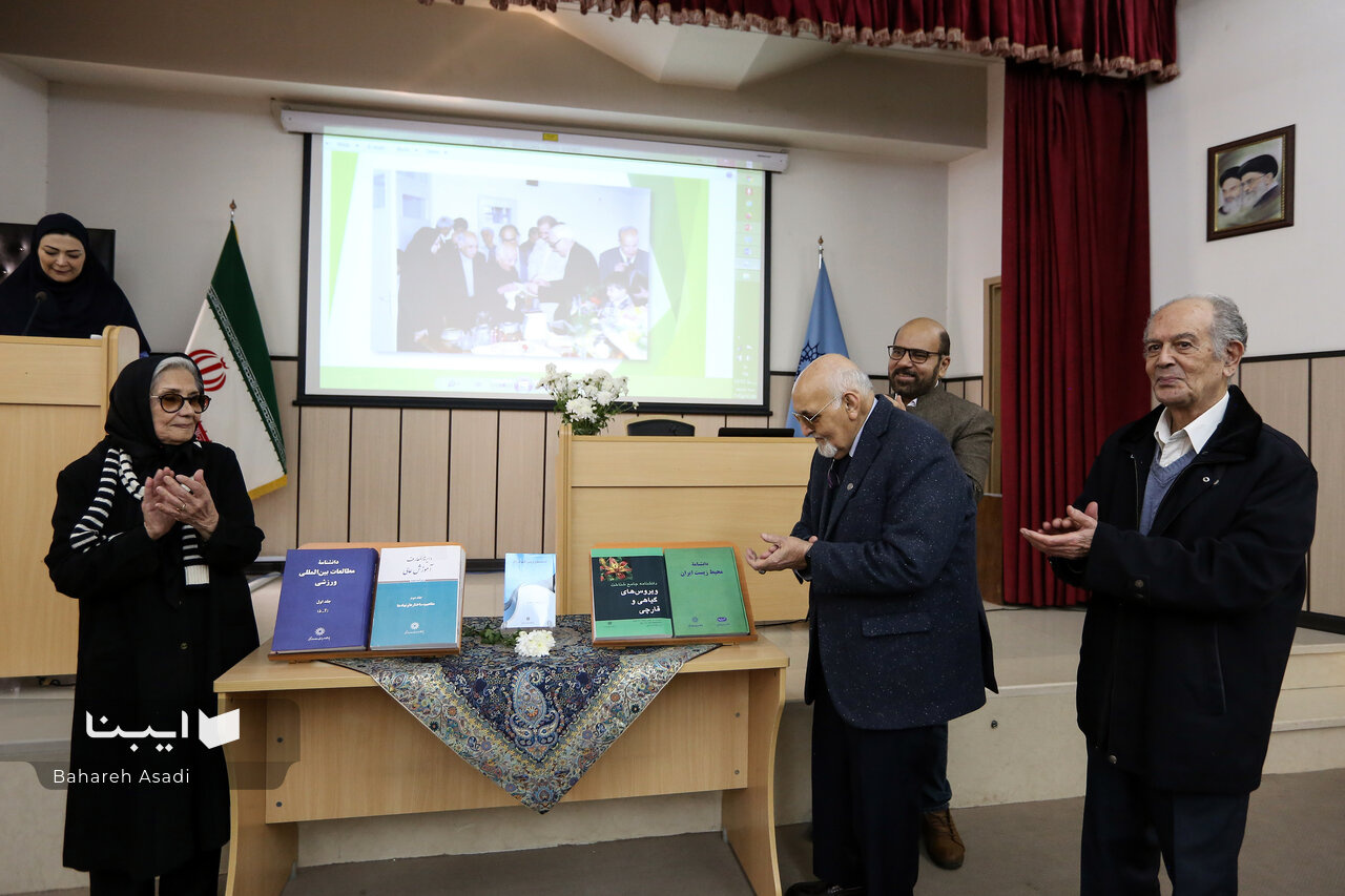 اطلاعات را بیرحمانه بشکافیم و هر محتوایی را بازتقلید نکنیم