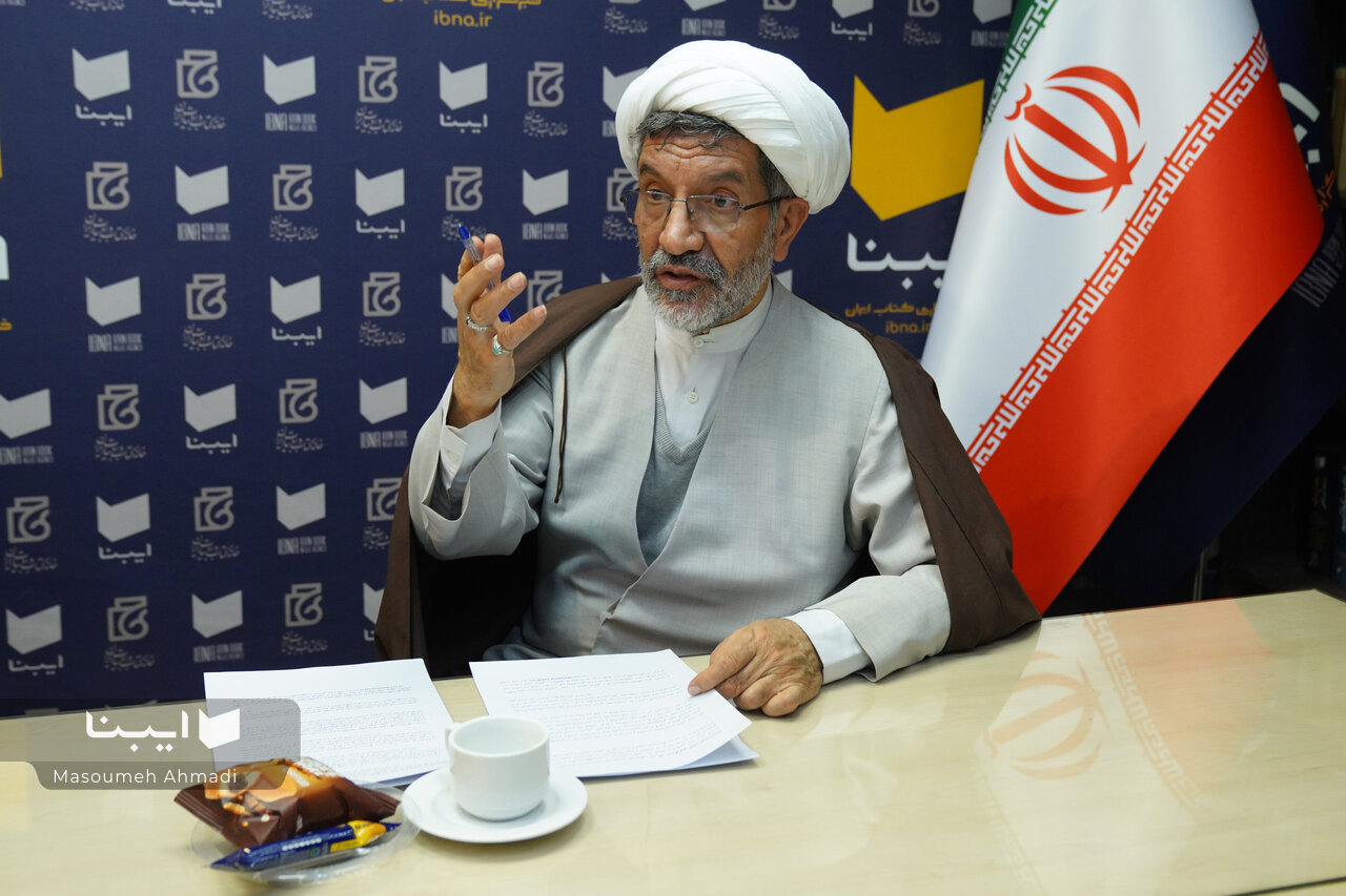 جایزه کتاب سال در تعیین خط و مشی نشر تعیینکننده است