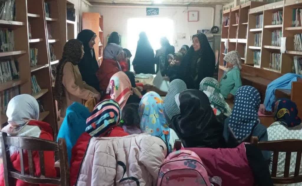 برگزاری نمایشگاه کتاب در تربتجام / نشست حافظخوانی در سبزوار