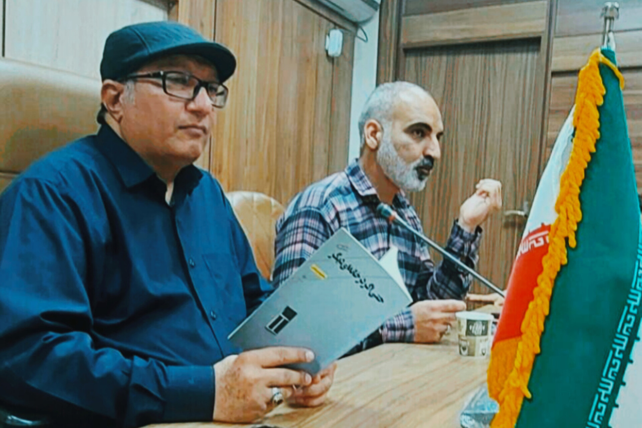 محفل «شعر درمانی و تاثیر آن در بهبود افسردگی» در بندرعباس برگزار شد