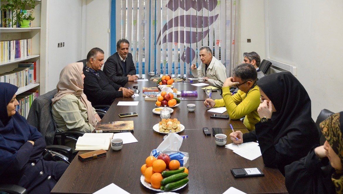 نشست تولید رمانهای نوجوان با موضوع سبک زندگی اسلامیایرانی برگزار شد