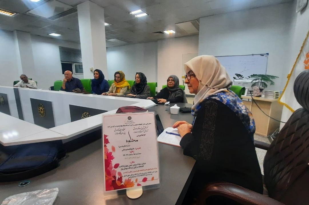 هفتاد گام در هفتاد هفته از در دنیای مشاعرههای دلنشین ادب پارسی