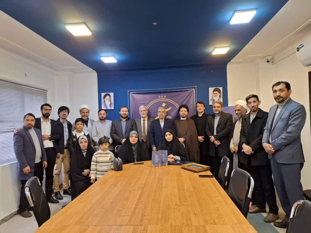 «تکبیر عاشقانه» از نظر گستره مضمونی بسیار چشمگیر و متنوع است