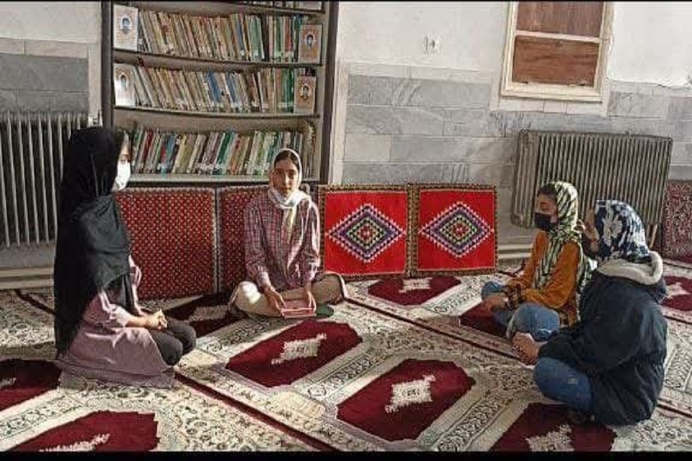 فعالیتهای مسجدی که با حافظ و شاهنامهخوانی گره خرده است