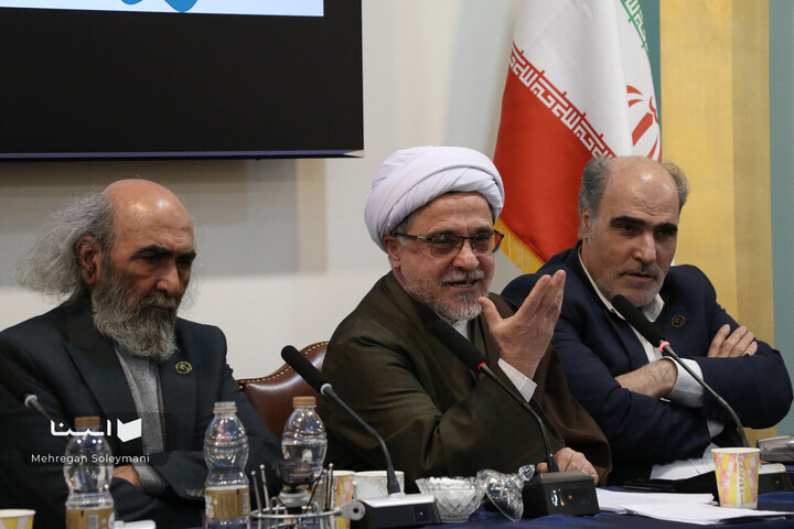 نشست حکمت سینوی