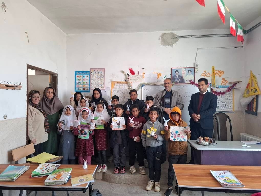 کتابخوانی کودکان «کلاتهکلوخ»