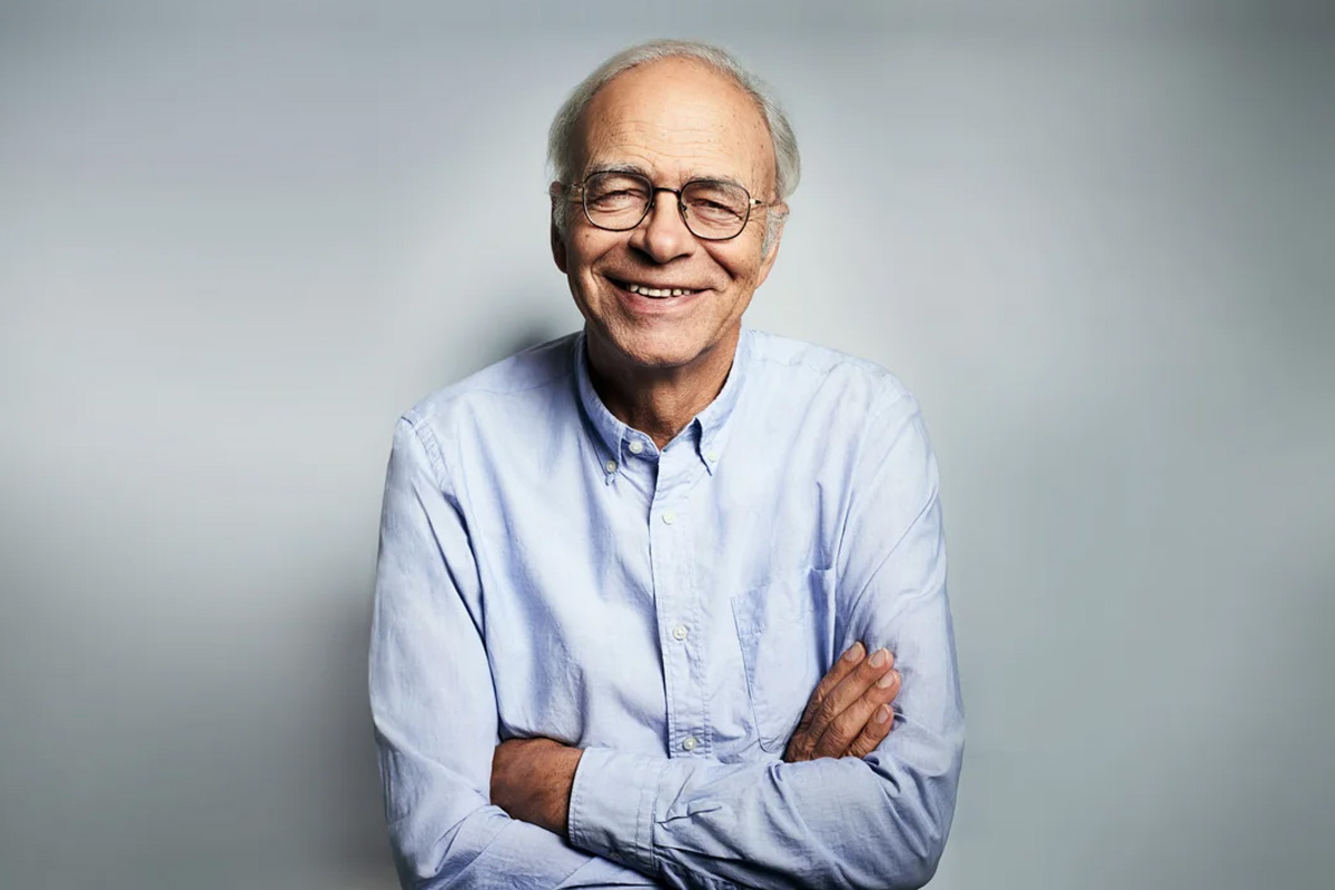 تبعیض قائل شدن میان موجودات اشتباه است