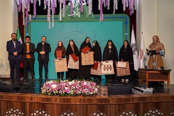 جایزه ملی ناداستان «پلک» به پایان رسید