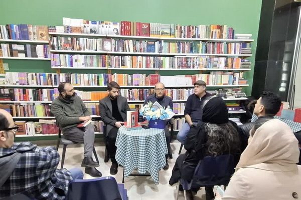 «فرشته زاده‌ای می‌میرد» در تبریز رونمایی شد