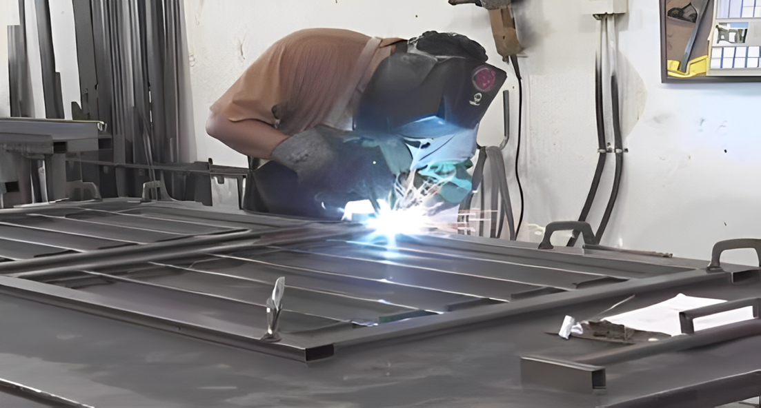 جوشکاری سیار حفاظ پنجره و بالکن در تهران