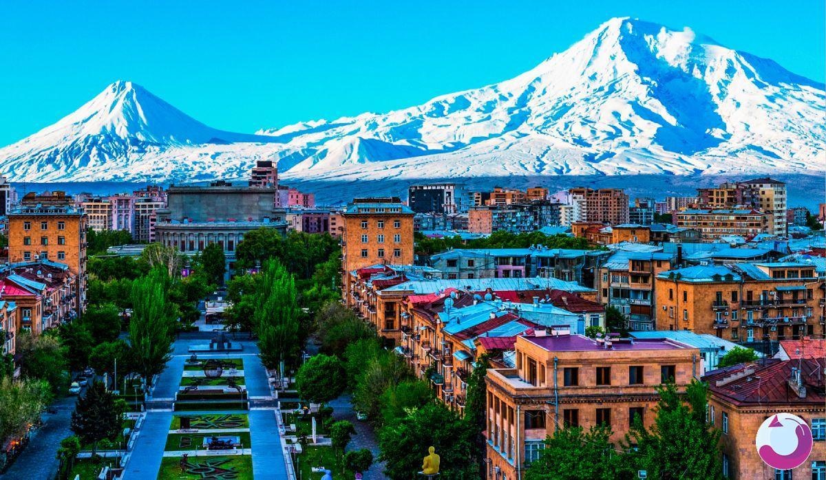 مقایسه تجربه سفر با تور ارمنستان زمینی و هوایی