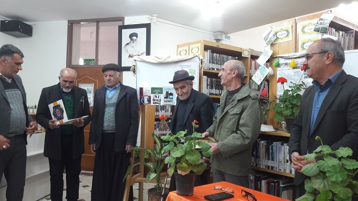 کتاب‌های جدید «تیمور امانی» در جمع فرهنگ‌دوستان جونقان معرفی شد