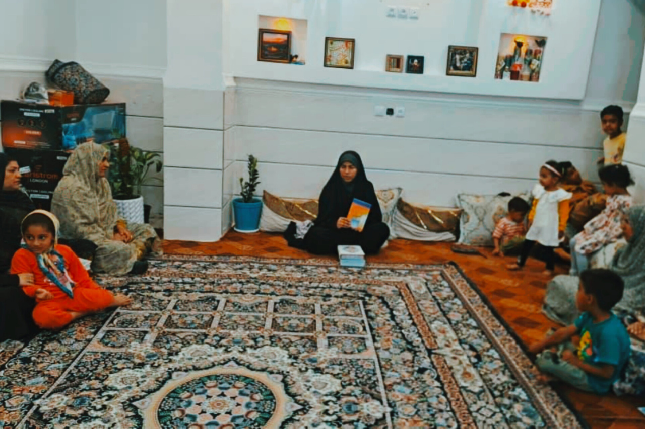 طرح « من-کتاب- خانواده» در هرمزگان آغاز شد