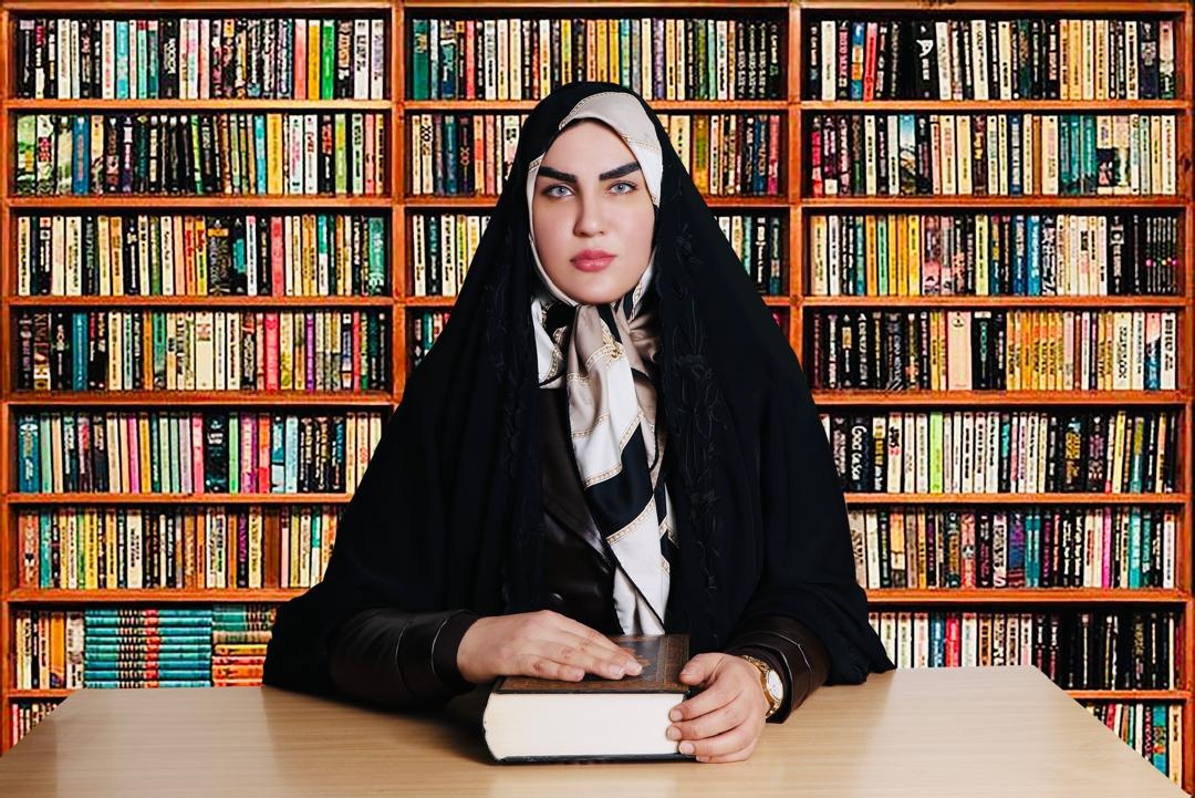 پروین، استاد هنجارگریزی واژگانی بود