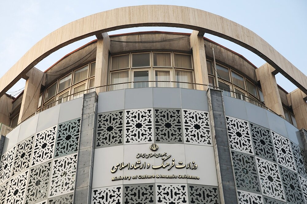 ملت ایران مفتخر به ایجاد ترکیب متوازن و مبارک میان اسلامیت و ایرانیت