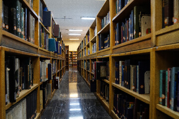 بازگشت به منابع مکتوب در روزهای محدودیت اینترنت