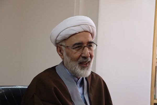 ایرج افشار الگویی با اراده پولادین و عشق به فرهنگ بود/ وجود ۲۶۰ جلد آثار ایرج افشار در کتابخانه وزیری یزد