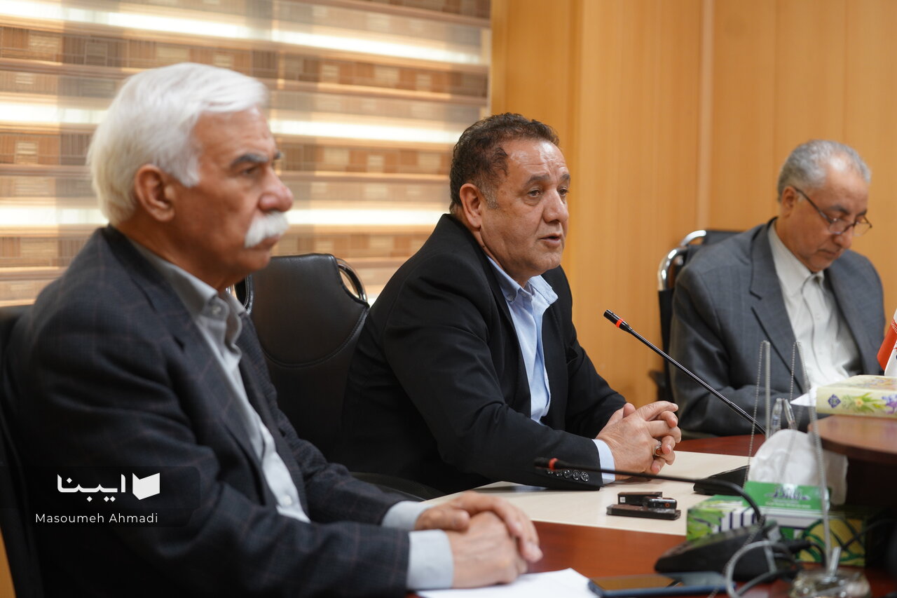 مسئله پروانه صنعتی سد تولید چاپخانهها است