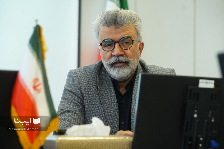 مزیت صنعت چاپ ایران در مواد اولیه است، نه تکنولوژی