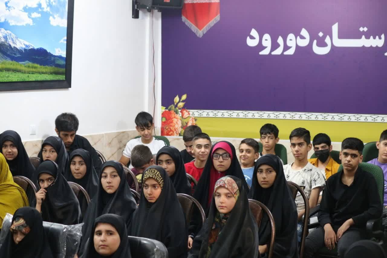 مروری بر رویدادهای کتابمحور لرستان در سال ۱۴۰۳؛ از افتتاح کتابخانه ۱۶ ساله تا درخشش شاعران لُر