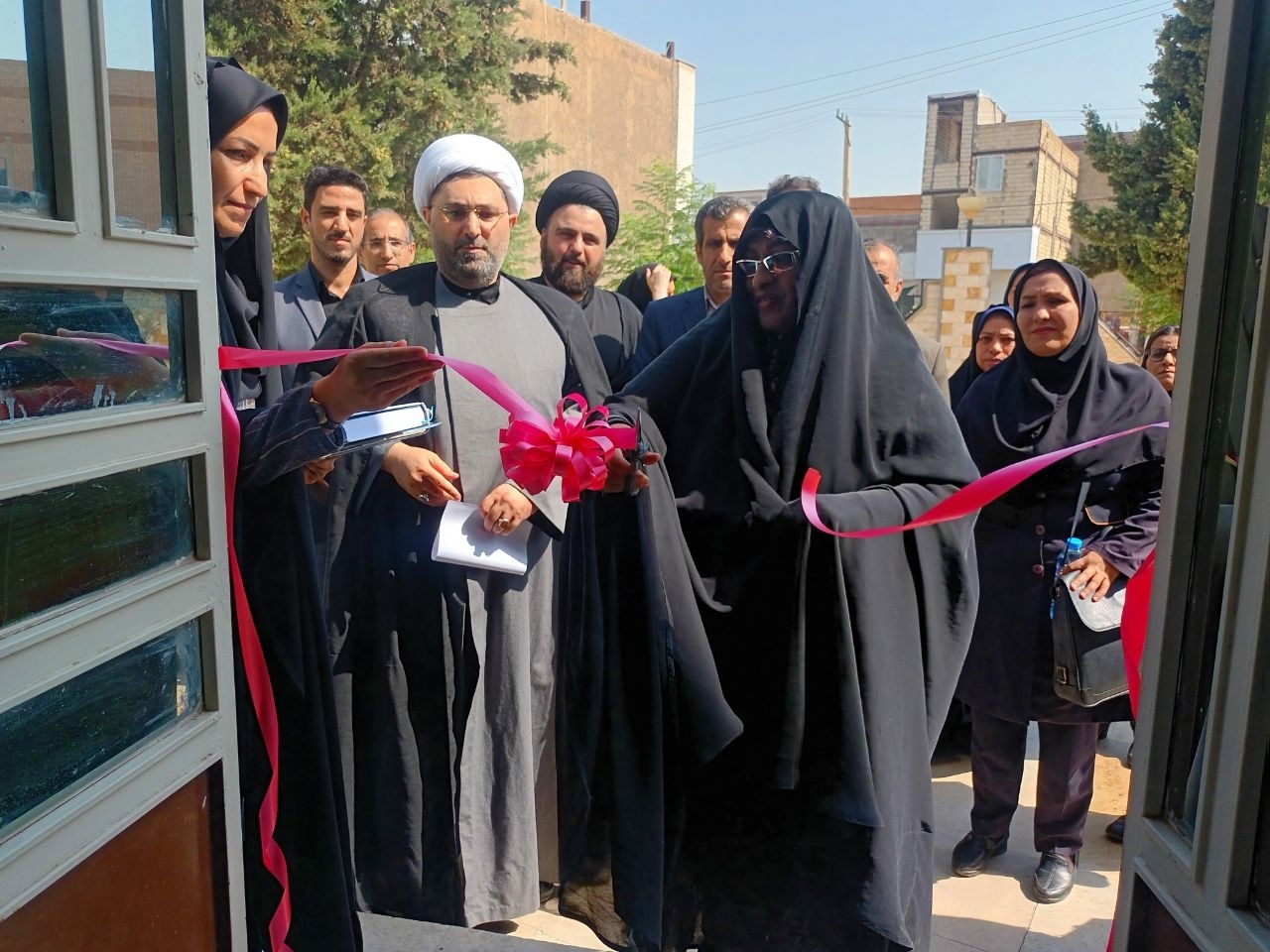 مروری بر رویدادهای کتابمحور لرستان در سال ۱۴۰۳؛ از افتتاح کتابخانه ۱۶ ساله تا درخشش شاعران لُر