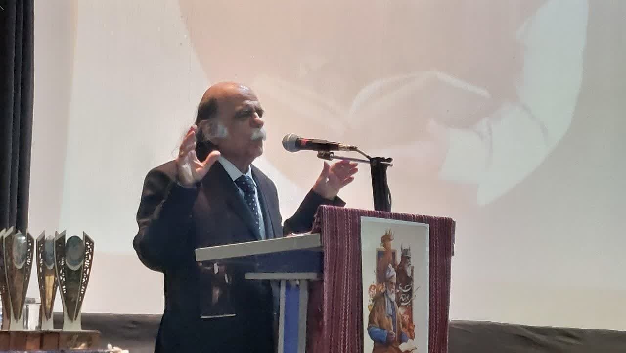 مروری بر رویدادهای کتابمحور لرستان در سال ۱۴۰۳؛ از افتتاح کتابخانه ۱۶ ساله تا درخشش شاعران لُر