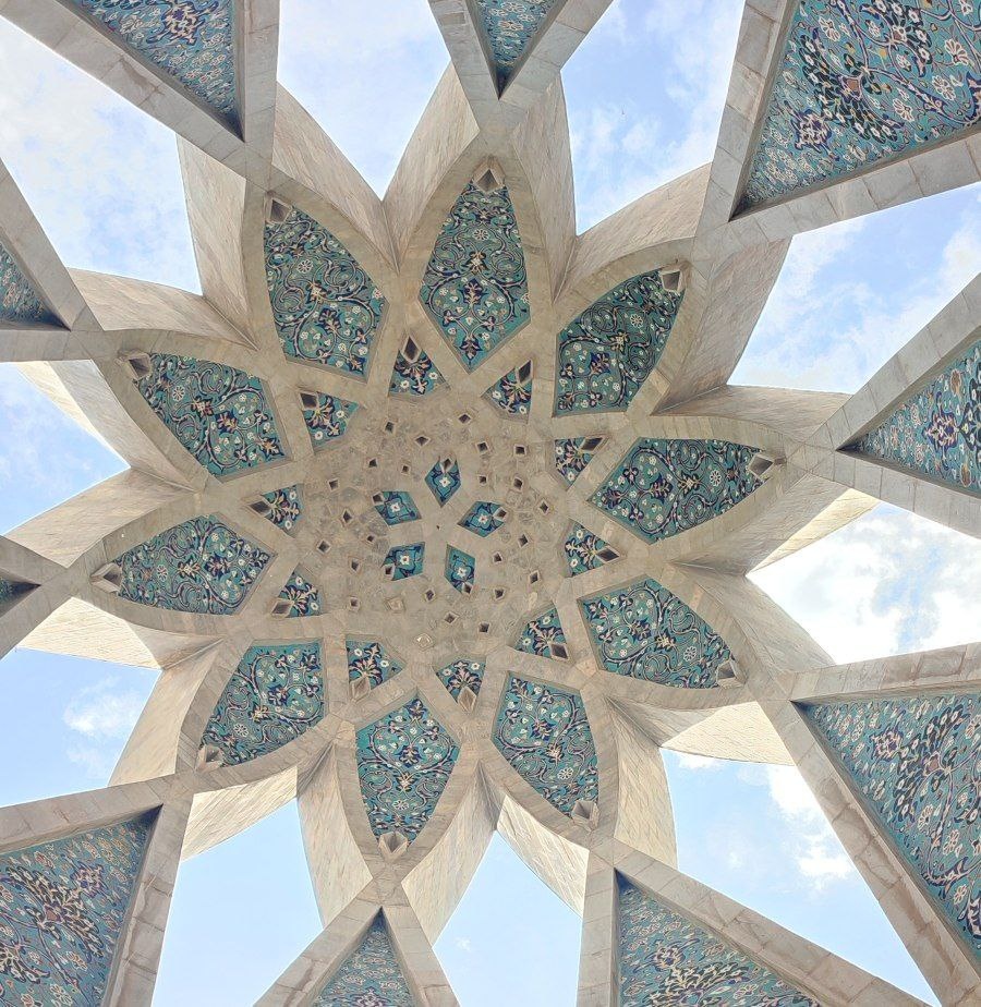 سفر به باغ خیال خیام/ اینجا محل تلاقی تاریخ و ادبیات است