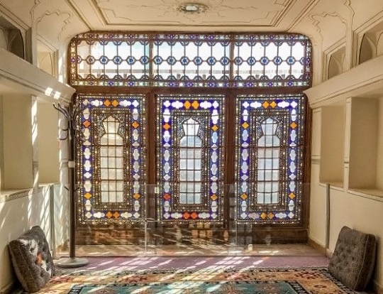 خانه «آزاده چالشتری»؛ جاودانهای از تاریخ و ادب