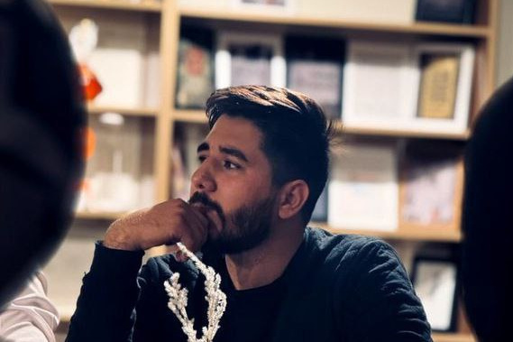 انسان وطنش را پدرش میداند/ باید به روی قلهات پرچم برقصد