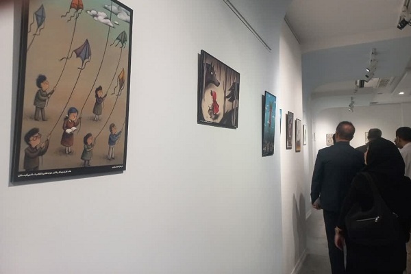 ۳۰ هنرمند انقلابی کردستان تجلیل شدند/ ضرورت بازآفرینی هنر انقلاب برای نسل جوان