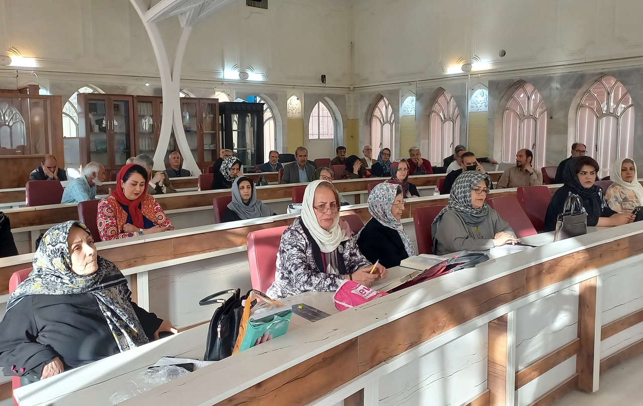 حافظ توبه شکست، تا دل یار نشکند!