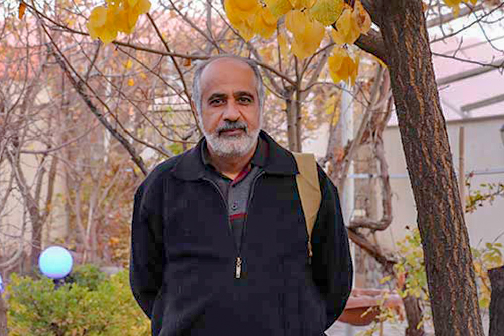 بابا افضل از نسل پس از خیام است