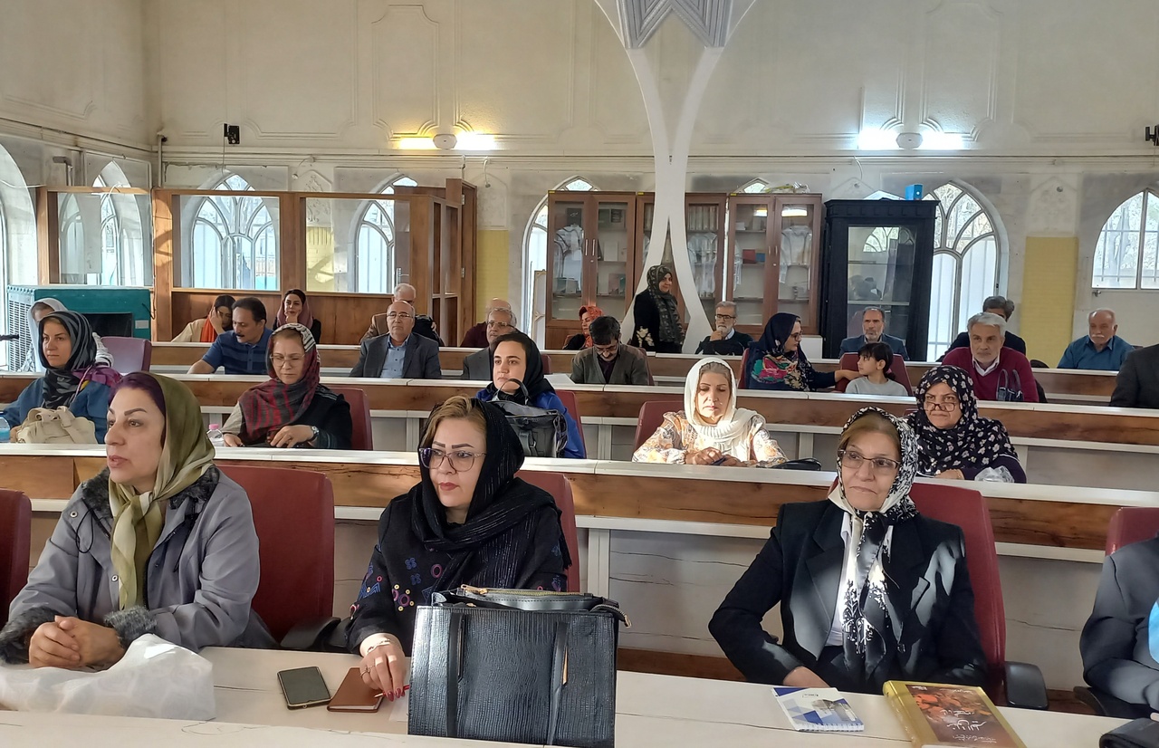 روایت گفتمان «درویش و مرد ثروتمند در تنگنای زندگی» در اراک نقل شد