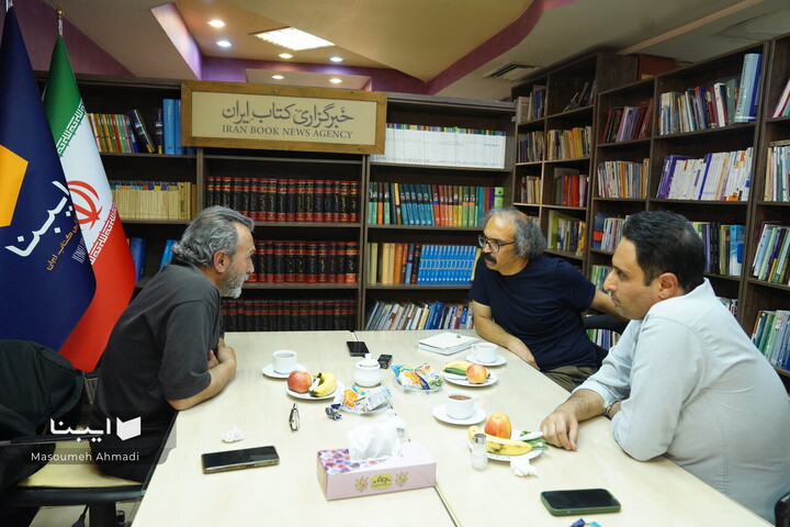 گفت و گو با احسان شریعتی