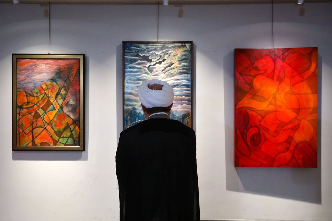 نمایشگاه آثار نقاشیخط «روایت» در مشهد برپاست