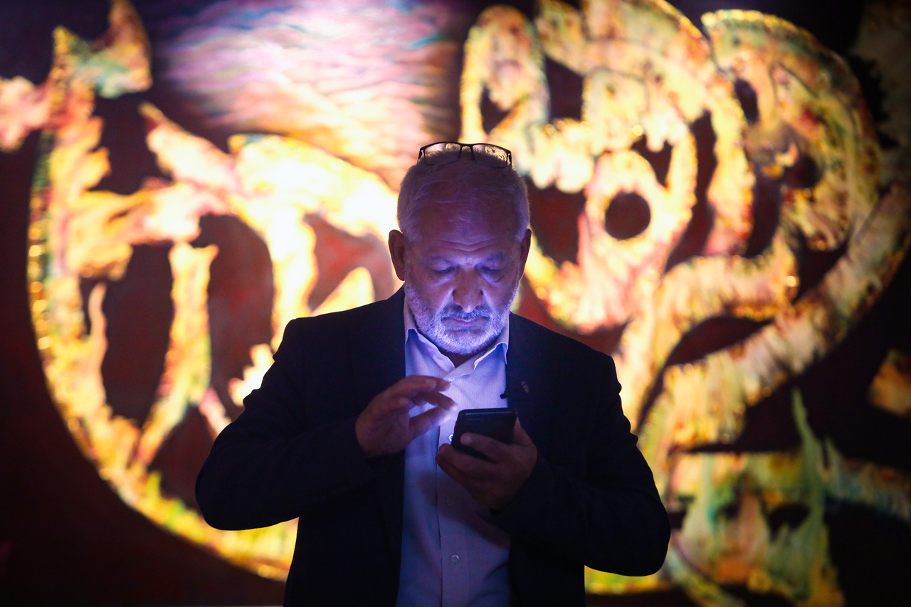 نمایشگاه آثار نقاشیخط «روایت» در مشهد برپاست