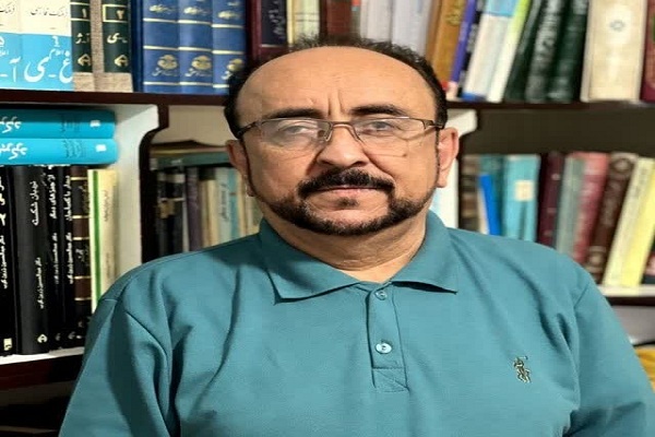 هنر باید دارای تعهد باشد/ عملکرد جزیره‌ای در زمینه هنر انقلاب